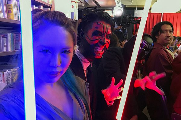 【速報】最新作「スター・ウォーズ／最後のジェダイ」の新キャラ＆新ドロイド、注目の謎とは？ 「Force Friday II」イベントレポート
