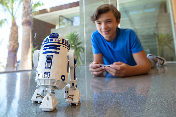【速報】スター・ウォーズ最新作「最後のジェダイ」の新ドロイド「BB-9E」がスフィロから発売、R2-D2とBB-8の新製品も