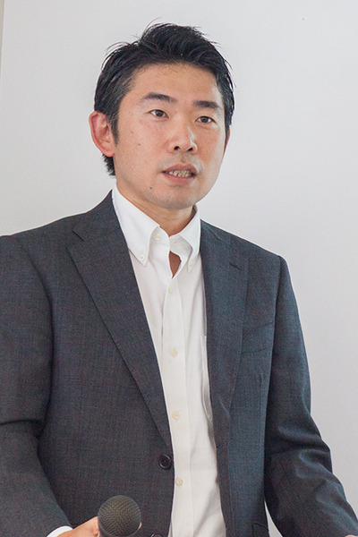 【ロボットでエアホッケー】ソフトバンクが5G通信を使って超低遅延でロボットを遠隔制御するデモを公開