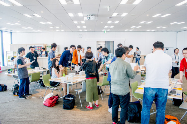 小型ロボットアームの活用法を考える、デンソーの「COBOTTAハッカソン」が開催！