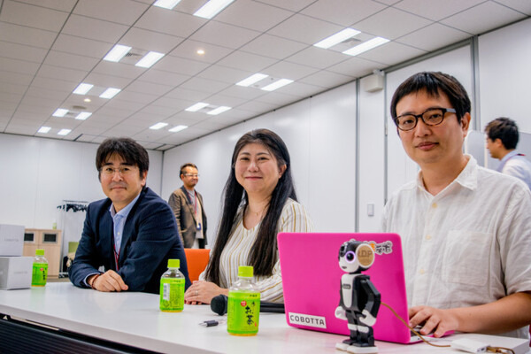 小型ロボットアームの活用法を考える、デンソーの「COBOTTAハッカソン」が開催！