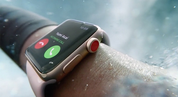 【速報】アップルウォッチがiPhoneから旅立つ日 ～アップルが「Apple Watch Series 3」を発表、音声通話/LTE対応のGPS + Cellularモデルも