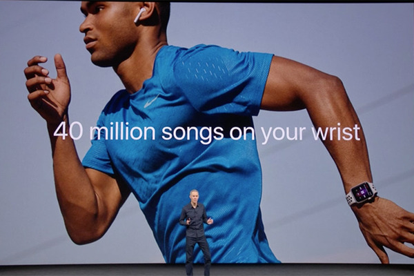 【速報】アップルウォッチがiPhoneから旅立つ日 ～アップルが「Apple Watch Series 3」を発表、音声通話/LTE対応のGPS + Cellularモデルも