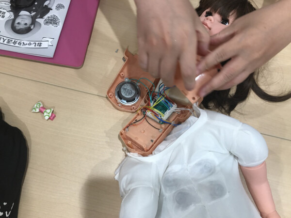 【桃色花子】関西弁でしゃべる！口が動く！音声認識搭載の桃色花子がロボスタに来たよ！