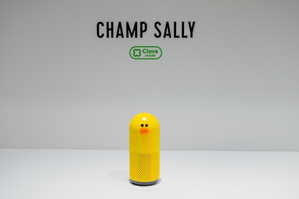 LINEの新スマートスピーカー「CHAMP」がお披露目、サリーモデルとブラウンモデルの2機種