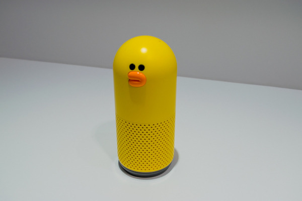 LINEの新スマートスピーカー「CHAMP」がお披露目、サリーモデルとブラウンモデルの2機種