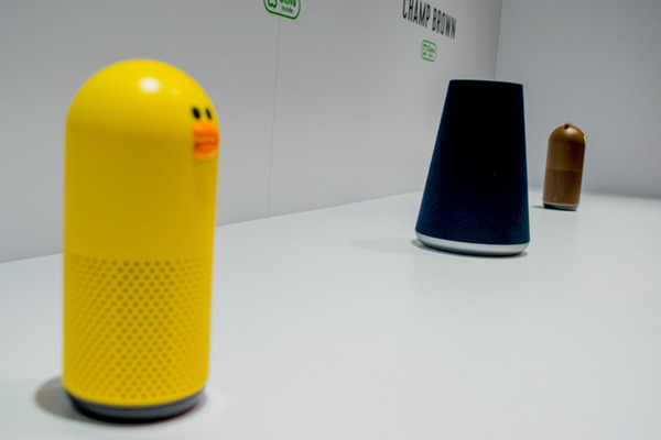 LINEの新スマートスピーカー「CHAMP」がお披露目、サリーモデルとブラウンモデルの2機種