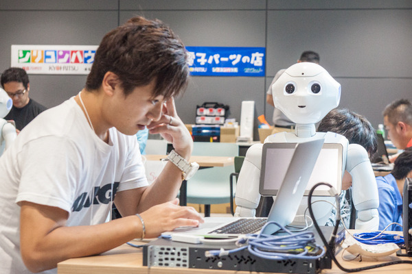 AIやIoTと連携した次世代のロボット活用が見えるPepperハッカソン「ペッパソン2017 西の陣/東の陣」開催レポート
