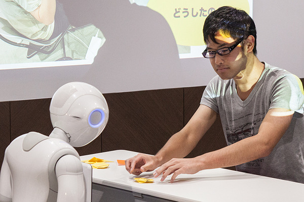 「ペッパソン2017西の陣」で三冠を獲得した「おしえてペッパー！」とは? チームメンバーは全員学生