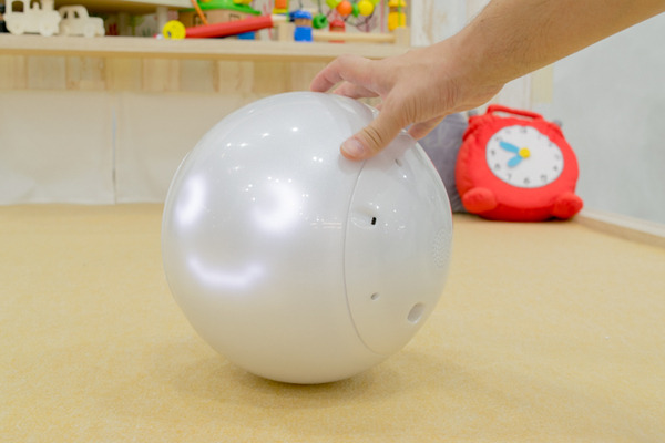 パナソニックのロボットの「謎の移動機構」が明らかに【CEATEC JAPAN 2017】