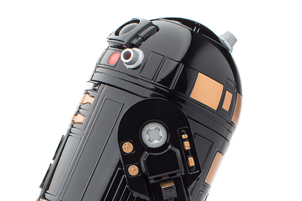 【速報】帝国軍の黒いR2ドロイド「R2-Q5」がスフィロのドロイド・シリーズに新登場！AR機能で探索できる宇宙船はなんと・・