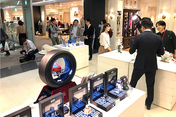 新宿高島屋「ロボティクススタジオ」OPEN！百貨店で初となるロボット常設売り場に、会話/教育/ホビー/スタンド/ダンス/ランドロイドなど各種ロボットが勢揃い