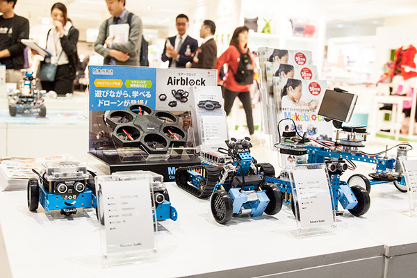 新宿高島屋「ロボティクススタジオ」OPEN！百貨店で初となるロボット常設売り場に、会話/教育/ホビー/スタンド/ダンス/ランドロイドなど各種ロボットが勢揃い