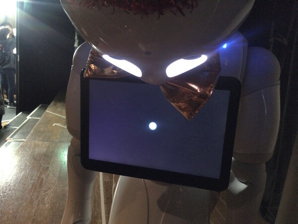 【密着レポート】ロボット漫才のペッパーズ、今年はなんと２台のペッパーで漫才！？