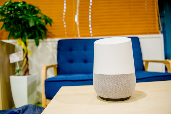 【写真レポート】本日発売「Google Home」開封の儀！ そして海外版と並べてみた。日本語版との違いは？