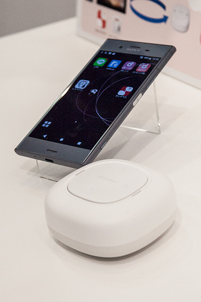 NTTドコモが「AIエージェントサービス」を発表！ スマホの操作を拡張するマイク＆スピーカー「シンプルマイク01」も
