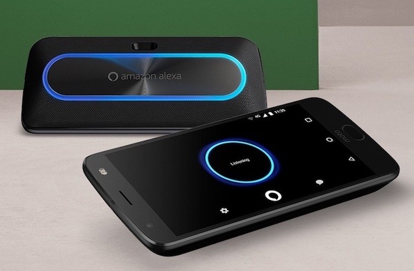 【どこでもアレクサ】モトローラ、スマホ背面に装着する「moto Smart Speaker with Amazon Alexa」モジュール発表！