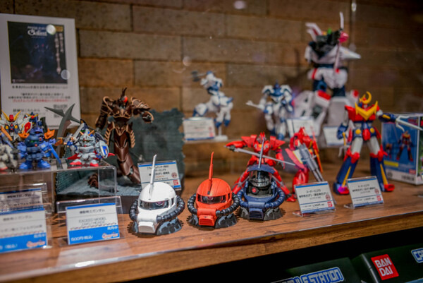 【戦士たちの中立酒場】 「映像居酒屋 ロボ基地」フォトレポート！ by ロボスタカメラ部