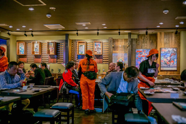 【戦士たちの中立酒場】 「映像居酒屋 ロボ基地」フォトレポート！ by ロボスタカメラ部