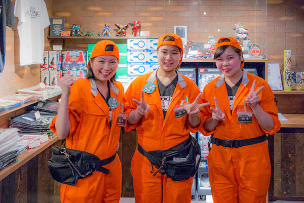 【戦士たちの中立酒場】 「映像居酒屋 ロボ基地」フォトレポート！ by ロボスタカメラ部