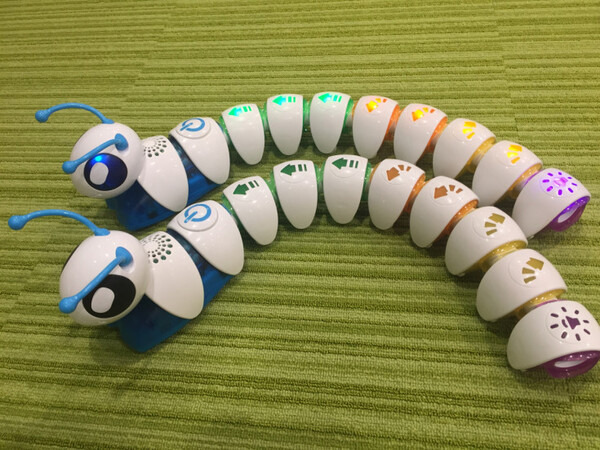 「日本おもちゃ大賞2017」優秀賞のイモムシ型ロボットで遊んでみた！
