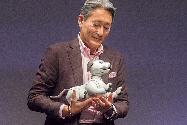 【フォトレポート】ソニーの新型「aibo（アイボ）」の写真をたっぷり見せます！