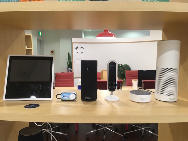 日本未上陸の「Echo Look」開封の儀！ 「カメラ」と「Amazon Alexa」搭載デバイス