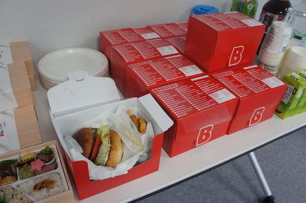 【密着】史上最大Pepperハッカソンの「特大ペッパソン」に行ってきた。その8（1日目：昼食～ハッキングタイム） #‎MA11‬