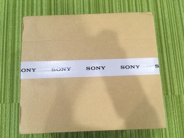 ソニーモバイル製ロボット「Xperia Hello！」開封の儀