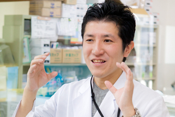 【医療ICTにMR活用】薬の保管場所をメガネ型端末が誘導！ホロレンズで調剤業務を効率化、ミスを防ぐ「調剤薬局支援システム」、シャンティが開発