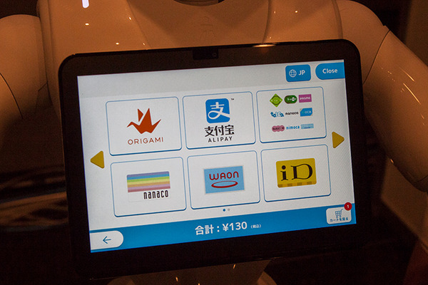 未来のレジ係はロボットに？ 接客から決済まで全て担当する「レジ for Pepper」は月額1.5万円から