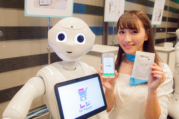 未来のレジ係はロボットに？ 接客から決済まで全て担当する「レジ for Pepper」は月額1.5万円から