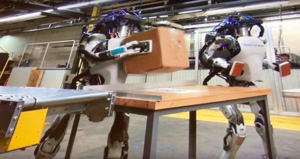 【動画あり】ボストン・ダイナミクスの「アトラス」の協働作業がすごすぎ！ ソフトバンクロボットワールドで映像披露