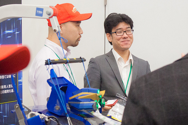 SoftBank Robot World 2017 総括レポート ～人型や四足歩行、遠隔操作、変形、自動搬送、清掃ロボット編