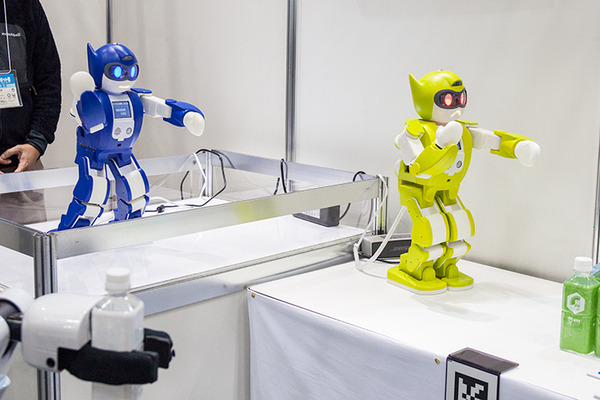 NTT×トヨタ×NTT東日本のロボットが「R-env:連舞(れんぶ)」で連携パフォーマンス！NTT東日本のロボットは初公開