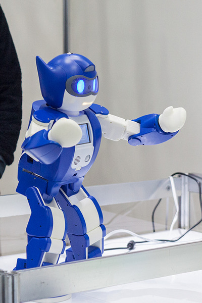 NTT×トヨタ×NTT東日本のロボットが「R-env:連舞(れんぶ)」で連携パフォーマンス！NTT東日本のロボットは初公開