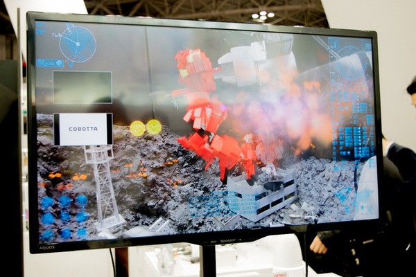 小型軽量ロボットアーム「COBOTTA」が大注目！ 9体が連携するミニ工場など、国際ロボット展で展示