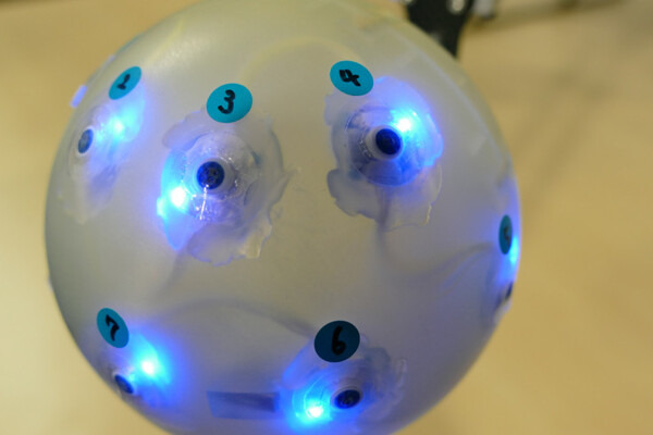 「ロボット聴覚」で要救助者をドローンから素早く発見　風切音の騒音下でも人の声を聞き分け