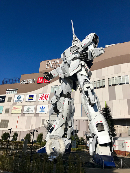 【東京のイルミネーション】ロボット好きならお台場「実物大ユニコーンガンダム」の夜