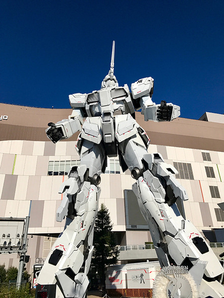 【東京のイルミネーション】ロボット好きならお台場「実物大ユニコーンガンダム」の夜