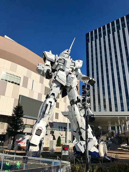 【東京のイルミネーション】ロボット好きならお台場「実物大ユニコーンガンダム」の夜