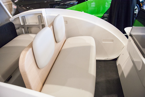 【可愛い】ハンドルもアクセルもない自動運転AIモビリティ「Milee（マイリー）」の展示車を見に行ってきた