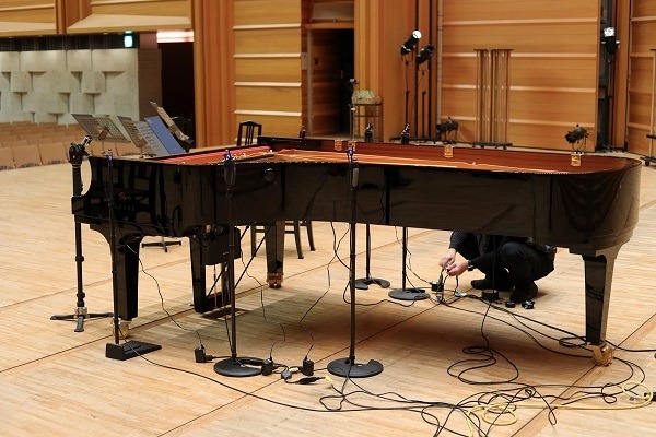 【動画あり】ヤマハのAIがダンサーをピアニストに！ダンスに呼応する自動ピアノの演奏とアンサンブル「舞・飛天遊」を動画で公開