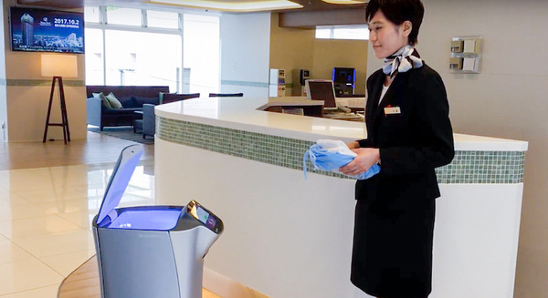 2017年を振り返る すごいロボット7選、会話ロボットから産業用ロボット、デリバリー、モトロイド、拍手ロボなど