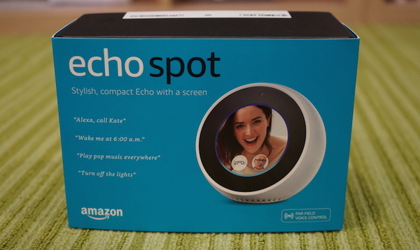 円形ディスプレイつきスマートスピーカー「Echo Spot」開封の儀