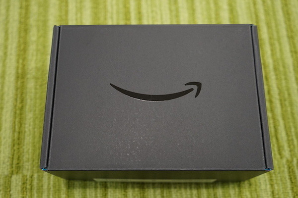 円形ディスプレイつきスマートスピーカー「Echo Spot」開封の儀