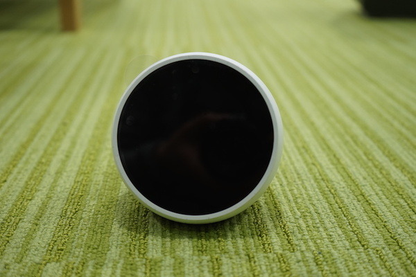 円形ディスプレイつきスマートスピーカー「Echo Spot」開封の儀