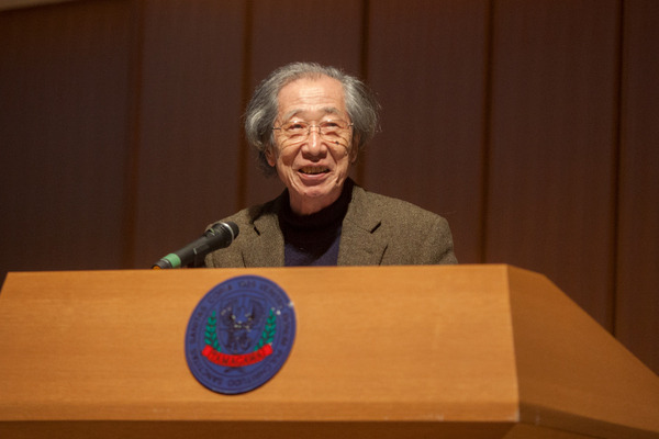 「心を持ったロボットは作れるか」「超快適空間の実現にAIと音楽と映像の役割とは」玉川大学AIBot研究センターのパネル討論