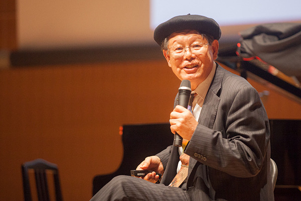 「心を持ったロボットは作れるか」「超快適空間の実現にAIと音楽と映像の役割とは」玉川大学AIBot研究センターのパネル討論