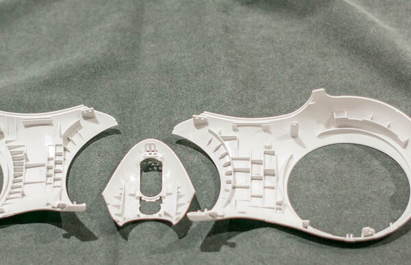 【aibo 解体新書】ソニーの本気を見た！ 新型aibo分解レポート